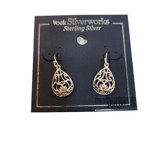 Belkโ The Silver Works Sterling Silver Pierced Drop Ear Rings.